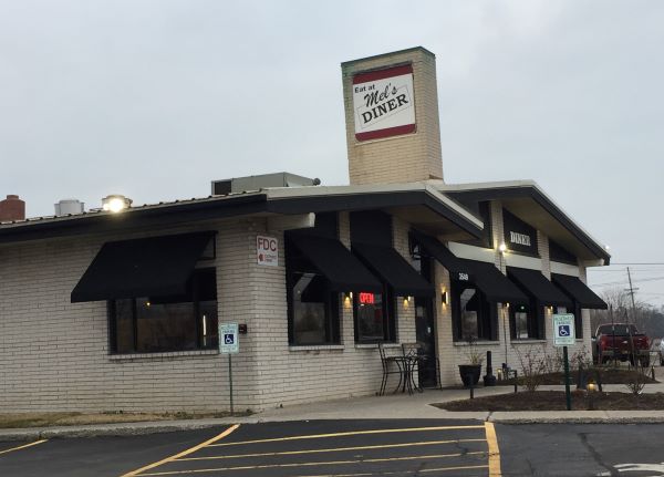 Indoor dining has resumed at Mel's Diner on Mt. Read Boulevard in Greece and other restaurants that are in designated COVID-19 Orange Zones (photo by Kevin Oklobzija).